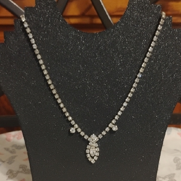 ✨ Formal Rhinestone Statement Necklace ✨ - Picture 1 of 3